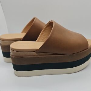 Paloma Barcelo Brown and Black Platform Slides